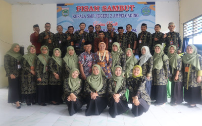 Terima Kasih atas Pengabdianmu, Bu Musyarofah... Selamat dan Sukses Menjadi Kepala Sekolah !!